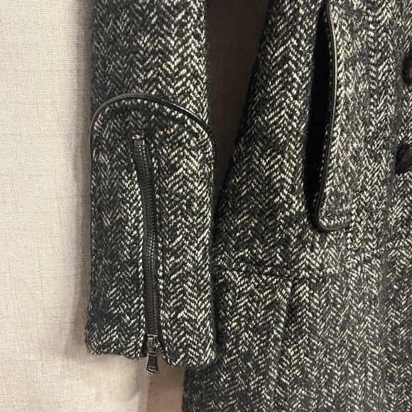 GUESS grey & black wool coat w/faux leather, zipper, and ruffle details. XS - Picture 8 of 15